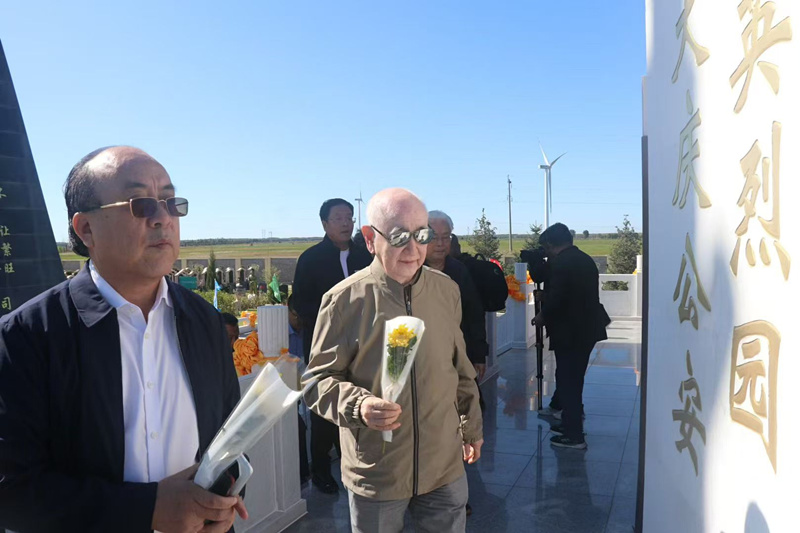 1758173425825652.jpg 微信图片_20250917184104_995_123.jpg