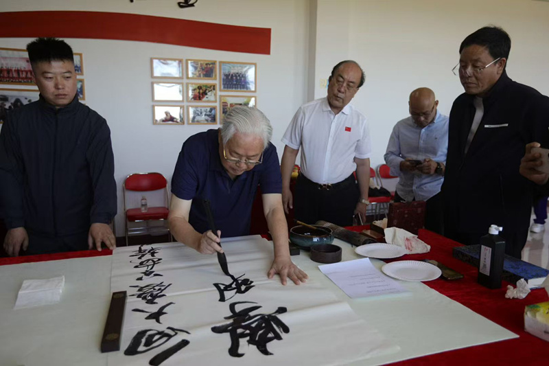 1758173565648840.jpg 微信图片_20250917184108_999_123.jpg